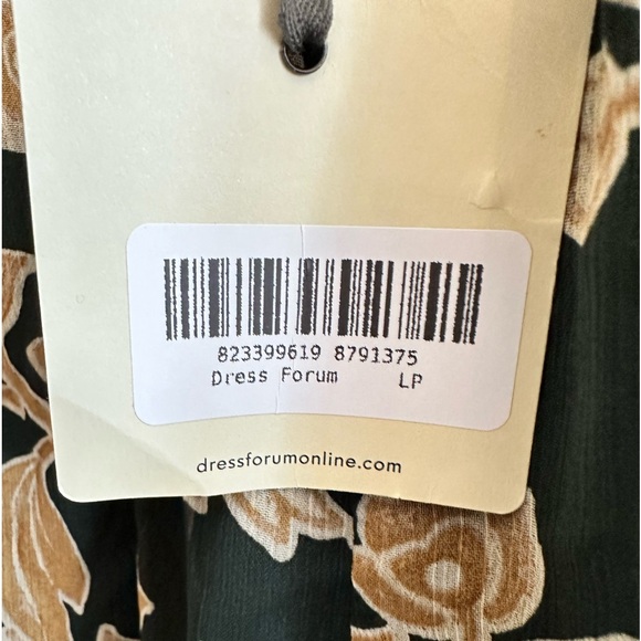 Dress Forum Summer Romper NWT - Picture 8 of 15